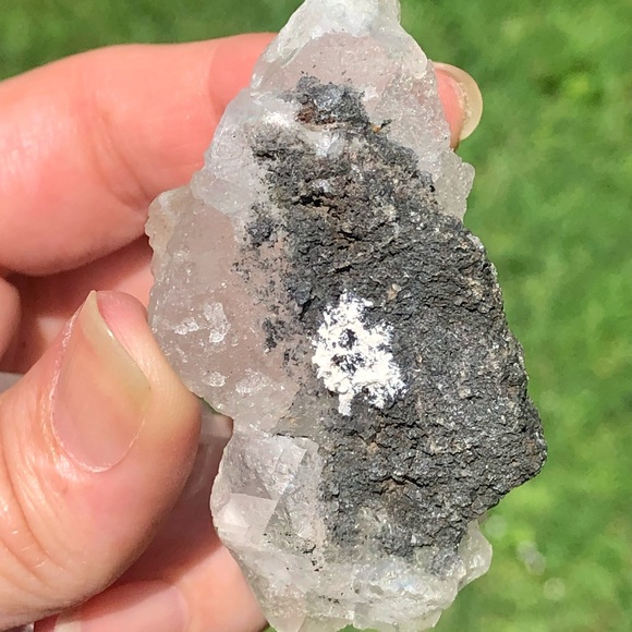 Fluorite with stand - Picture 2 of 8